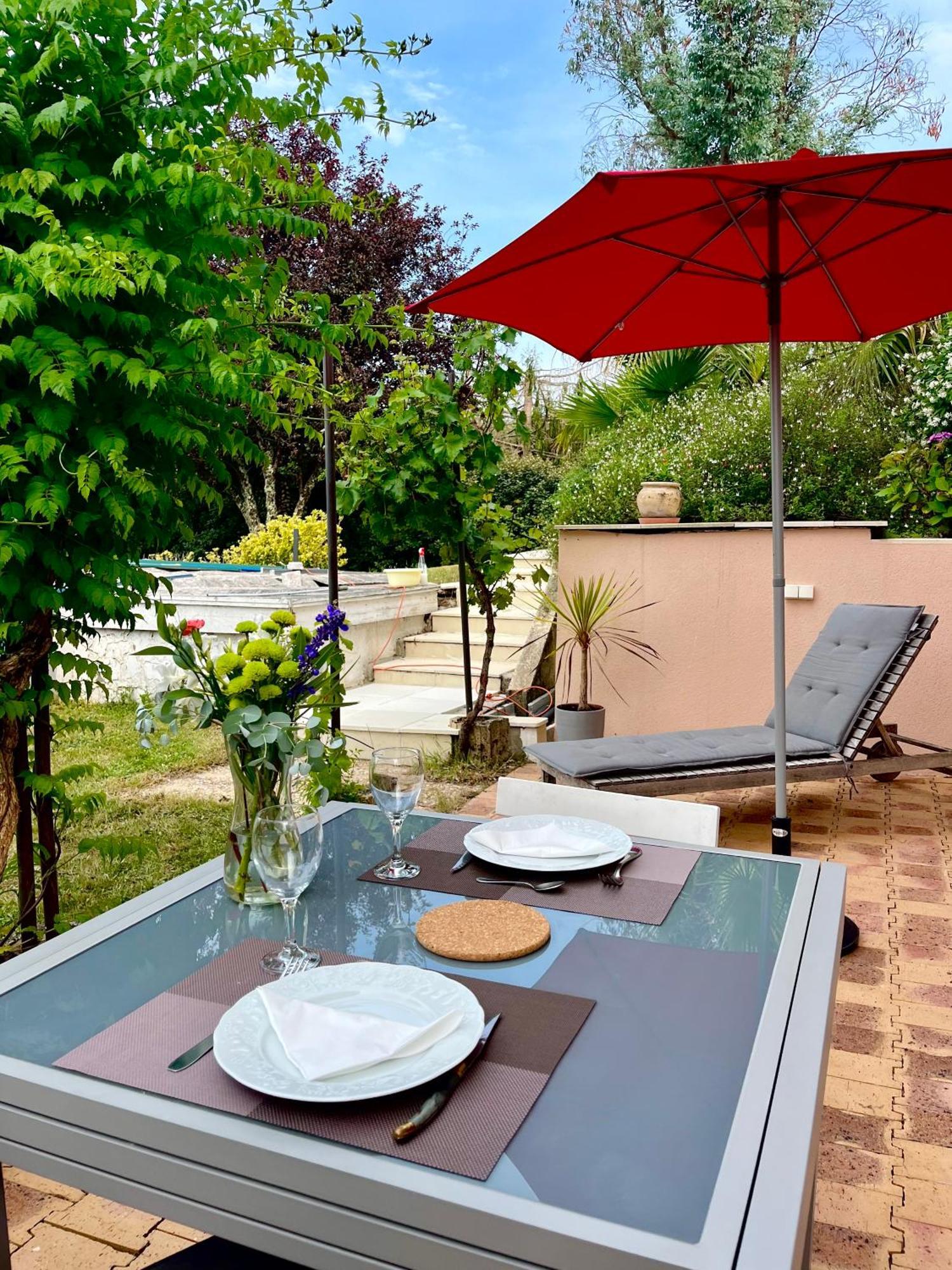 Chambre Avec Vue La Roche-Chalais Ngoại thất bức ảnh